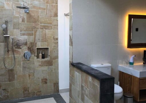 Room A Twin Room with 2 Single Beds or Superking